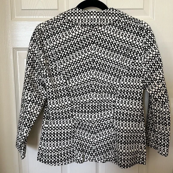 CAbi du Jour Jacket Size 6, NWT - Picture 4 of 6